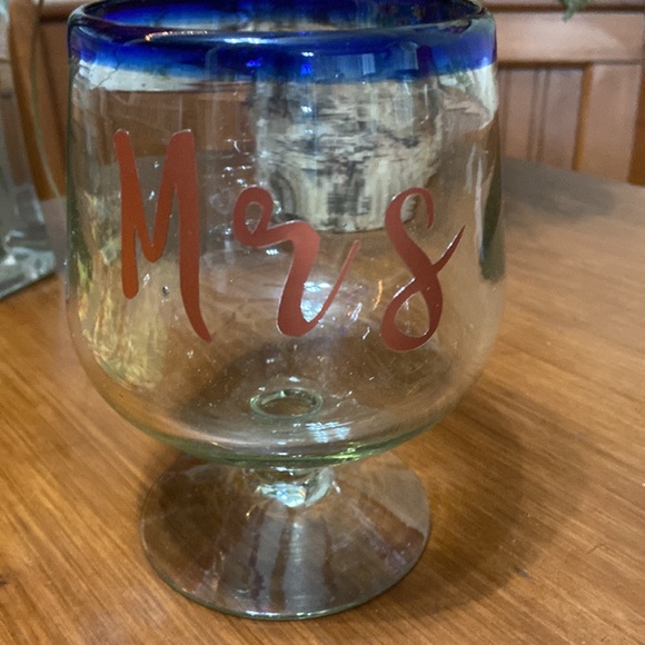 Mr.& Mrs. Brandy glasses & Stainless steel Mr. and Mrs. shakers. - Picture 6 of 9